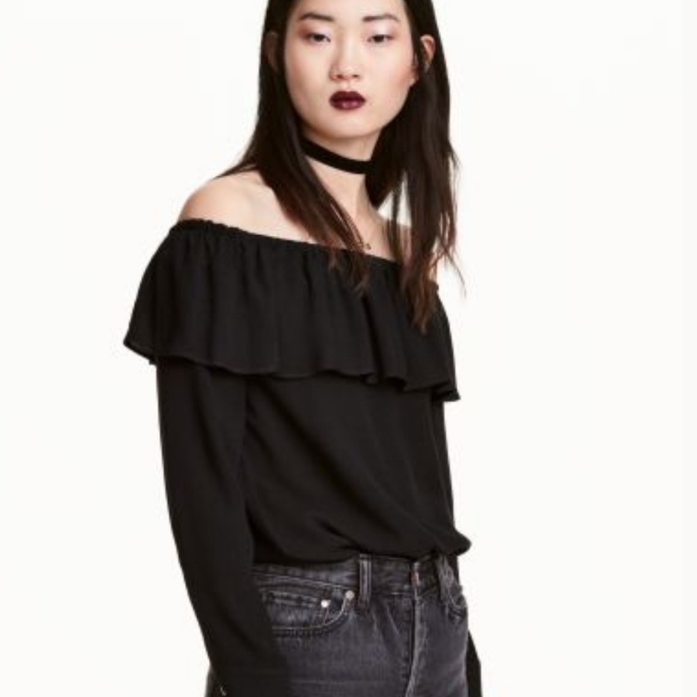 NWT! H&M Black Grunge Dark Romantic Shimmery Off The Shoulder Blouse XL